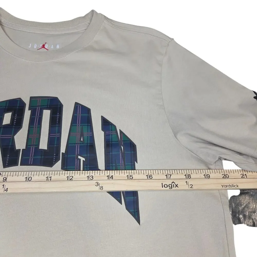 Nike Air Jordan Essentials Holiday Men's‎ T-Shirt Rattan Beige Spellout Large